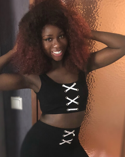 <span>In the evening</span> <span>I want to meet nice people!</span>